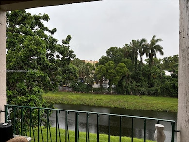 1350 W 53rd St unit 24, Hialeah, FL 33012 - photo 4