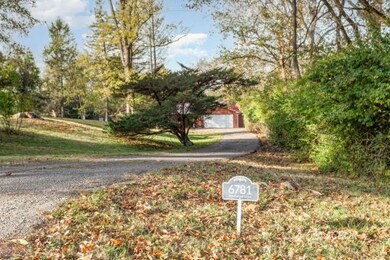 Entrance to driveway