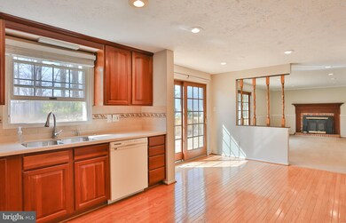 15504 Battersea Rd, Dumfries, VA 22025 - photo 6