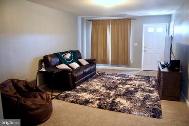 1533 Foresman Dr, Pottstown, PA 19464 - photo 4