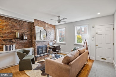 526 S Lecount St, Philadelphia, PA 19146 - photo 5