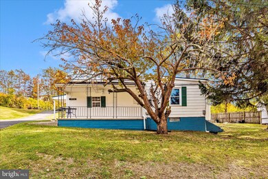 11118 Woodring Ln, Waynesboro, PA 17268 - photo 3