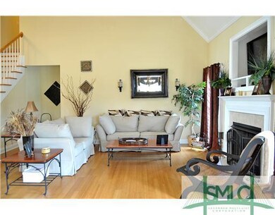Den/Family/Great Room. What a GREAT great room...b