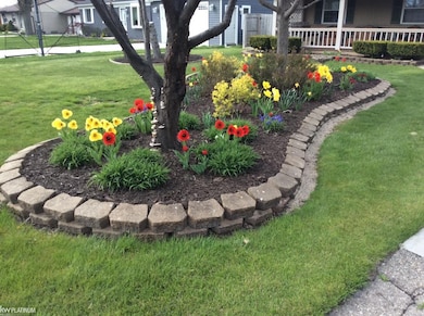 27327 Wyly St, Chesterfield, MI 48047 - photo 5