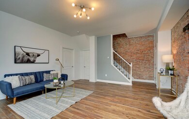 Living Room (3)