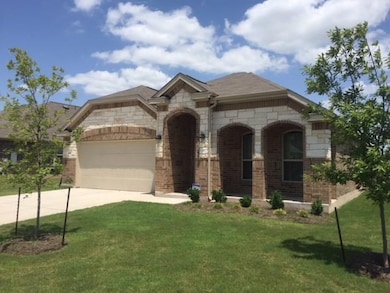 405 Hendelson Ln, Hutto, TX 78634 - photo 3