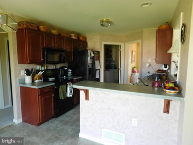 13129 Shawnee Cir, Waynesboro, PA 17268 - photo 4