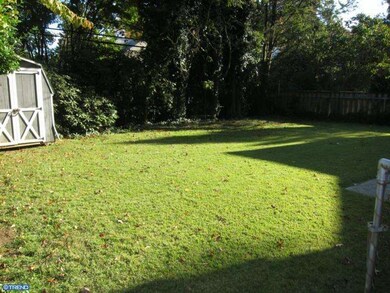 865 Delmont Dr, Wynnewood, PA 19096 - photo 7