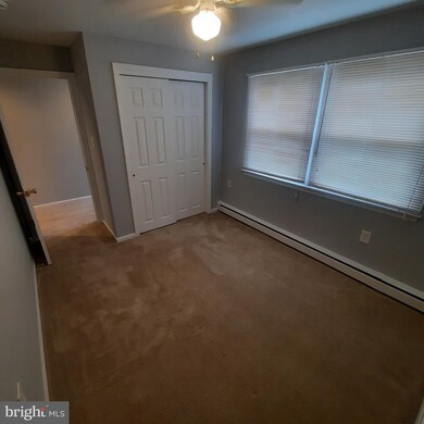 12 Alcott Dr, Wilmington, DE 19808 - photo 2