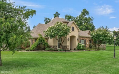 View of front facade with a front lawn