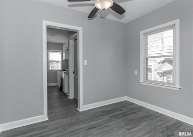 2118 N Myrtle St, Davenport, IA 52804 - photo 7