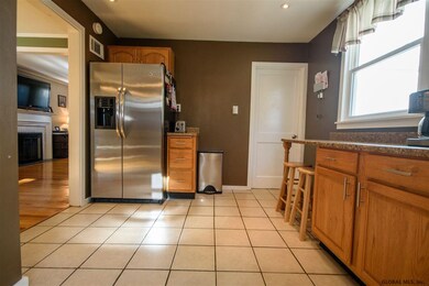 372 S Main Ave, Albany, NY 12209 - photo 7