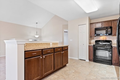 unlisted-address, Plainfield, IL 60544 - photo 5