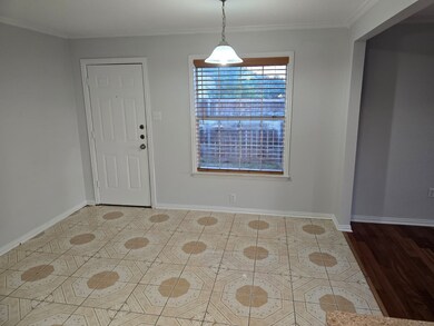 1334 Falcon Dr, Grand Prairie, TX 75051 - photo 5