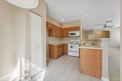 3258 Laurel Ridge Cir, Riviera Beach, FL 33404 - photo 7