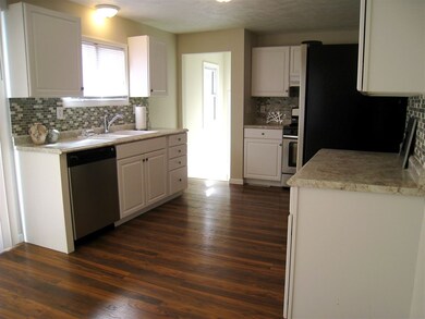 130 N Mccombs St, South Bend, IN 46637 - photo 7