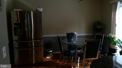 8535 Bauer Dr, Springfield, VA 22152 - photo 6