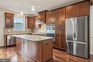 22569 Norwalk Square, Ashburn, VA 20148 - photo 5