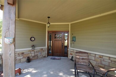 715 Clear Water Ct, Corsicana, TX 75109 - photo 5