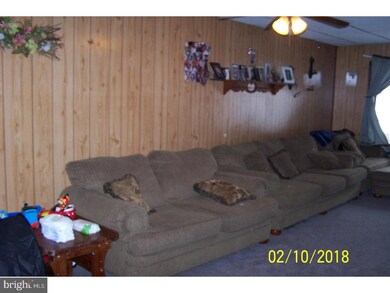 611 N Railroad St, Tamaqua, PA 18252 - photo 4