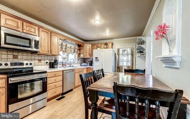 12208 Fitzgerald Way, Nokesville, VA 20181 - photo 3