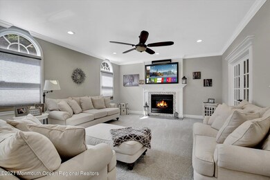 10-Family Room