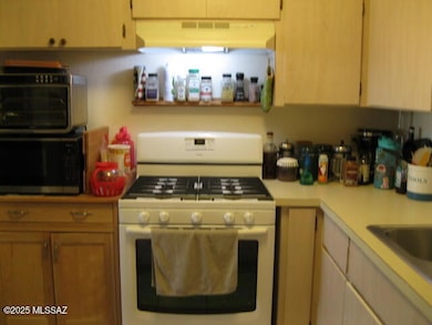 842 S Langley Ave unit 206, Tucson, AZ 85710 - photo 3