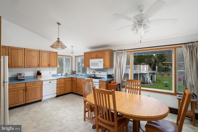 61 Edgewood Rd, Bordentown, NJ 08505 - photo 6