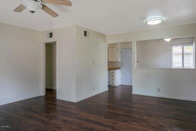 320_W_9th_Place_S__03_mls