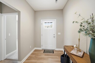 286 Hampton Trail, Springfield, OH 45502 - photo 4