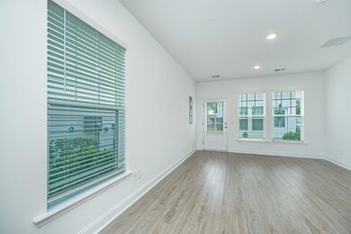 7106ChannelParkDr012