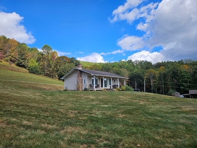 127 Anns Ln, Bastian, VA 24314 - photo 2