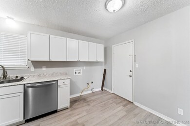826 N Owalla Ave, Claremore, OK 74017 - photo 6