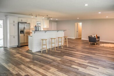Beautiful, open floor plan with new flooring!