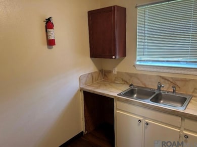 2201 Fairchild St, Baton Rouge, LA 70807 - photo 3