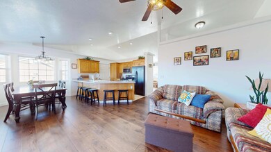 471 E 40 S, Parowan, UT 84761 - photo 5