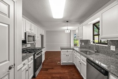 13204 Laurel Oaks Dr, Little Rock, AR 72211 - photo 3