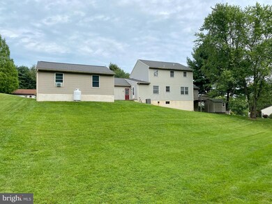 25 Pheasant Run Rd, Boyertown, PA 19512 - photo 7