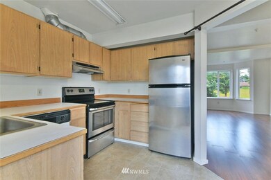 10 E Casino Rd unit B8, Everett, WA 98208 - photo 3