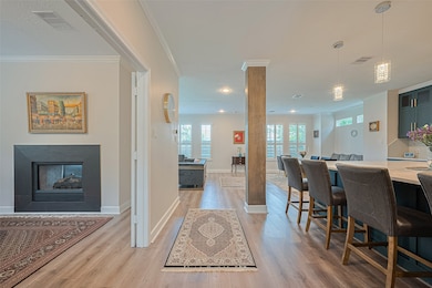 1413 Whispering Pines Dr unit 5, Houston, TX 77055 - photo 2