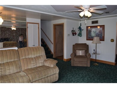 356 37th St SW, Barberton, OH 44203 - photo 3