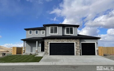 5290 Marla Dr unit 16, Winnemucca, NV 89445 - photo 2