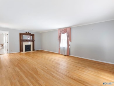 3306 Mulberry Ln SW, Huntsville, AL 35801 - photo 7