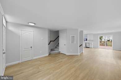 13000 Tory Loop, Woodbridge, VA 22192 - photo 3