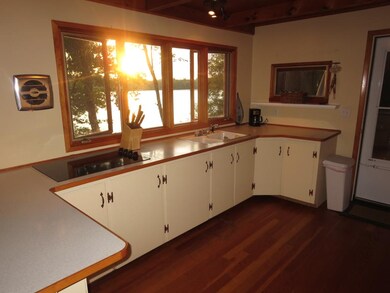 1004 Beebe Ln, Williston, VT 05495 - photo 5