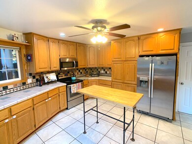 8663 E Evans Creek Rd, Rogue River, OR 97537 - photo 7