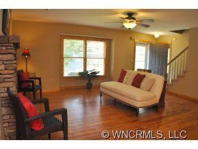 431 Heather Marie Dr, Hendersonville, NC 28792 - photo 3