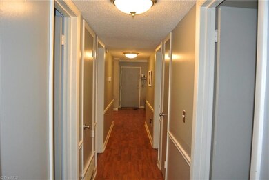 HALLWAY TO 3 BEDROOMS/2 BATHS