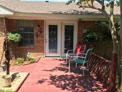 2205 Country Club Rd, Ennis, TX 75119 - photo 7