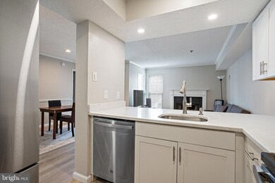 1504 Lincoln Way unit 309, McLean, VA 22102 - photo 6